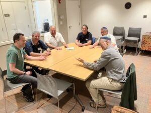 A Pathways session, led by Reb Natan Margalit